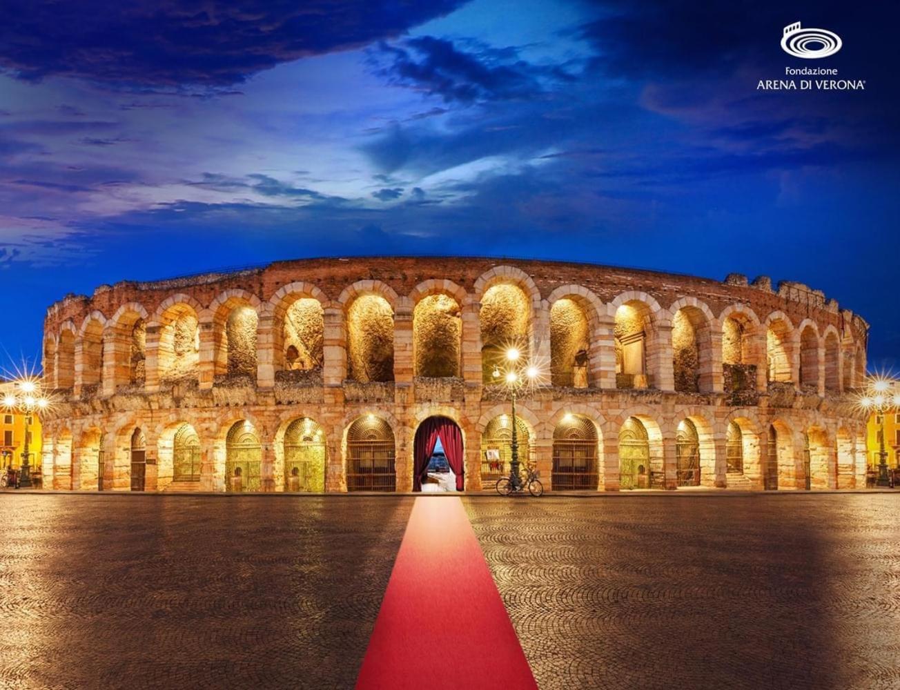 Palazzo Di Giulietta - Juliet'S Palace Verona Bagian luar foto