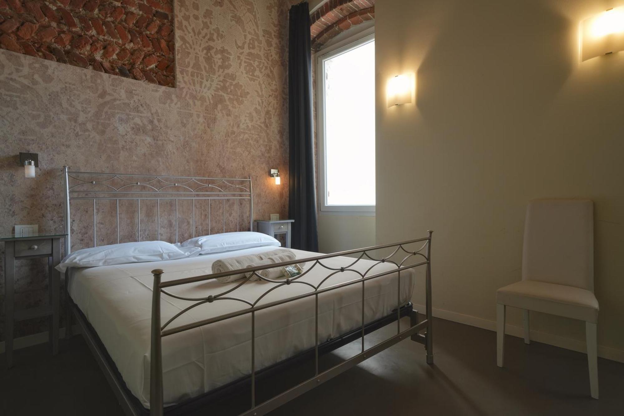 Palazzo Di Giulietta - Juliet'S Palace Verona Bagian luar foto