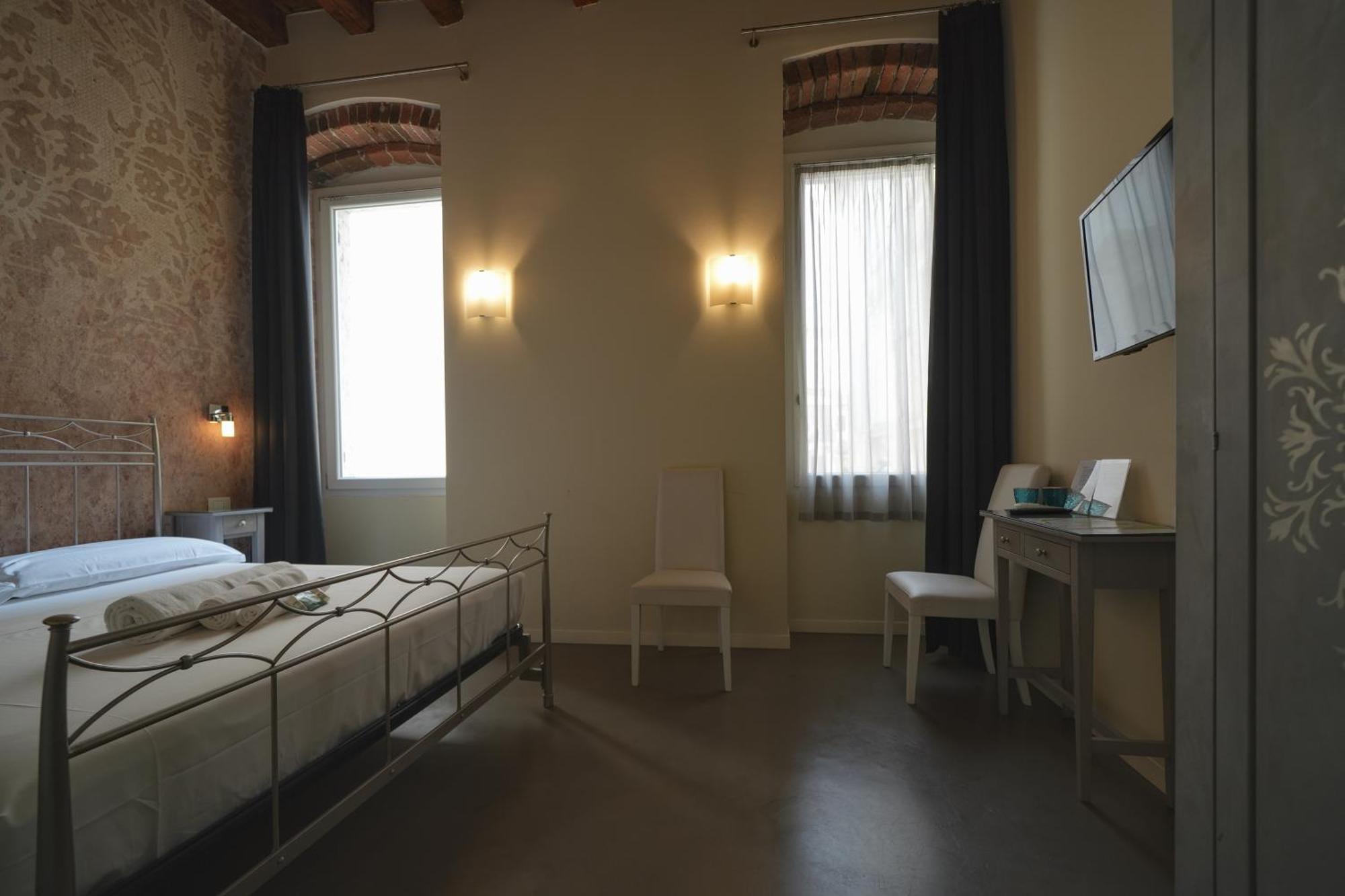 Palazzo Di Giulietta - Juliet'S Palace Verona Bagian luar foto